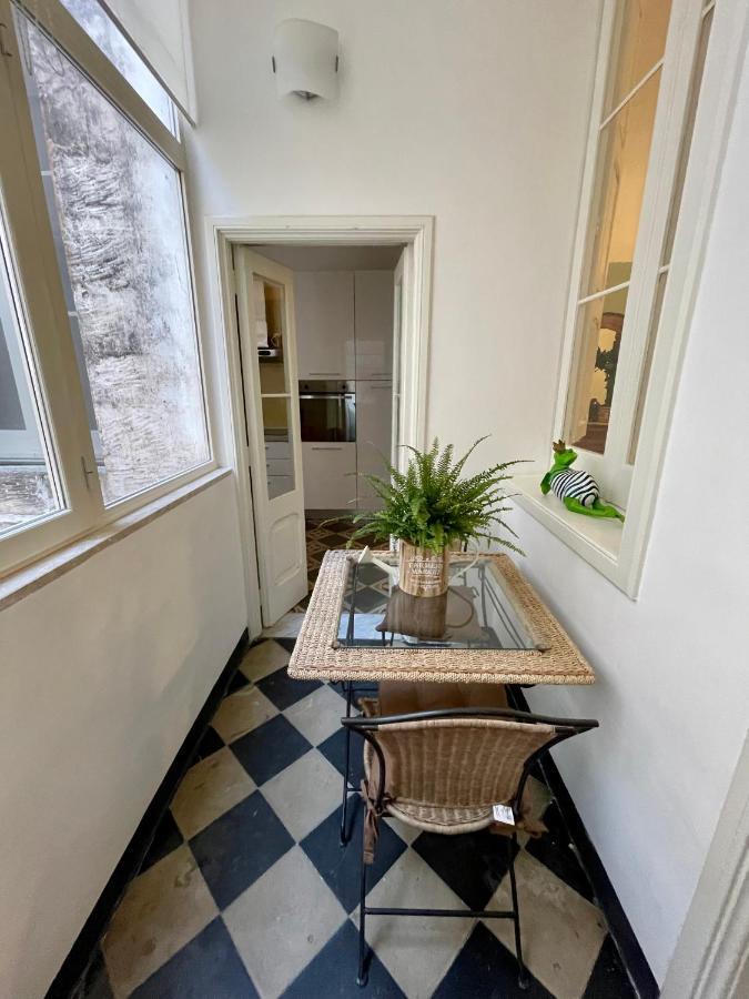 4 Balconi House-Appartamento Salentino Nel Centro Di לצ'ה מראה חיצוני תמונה